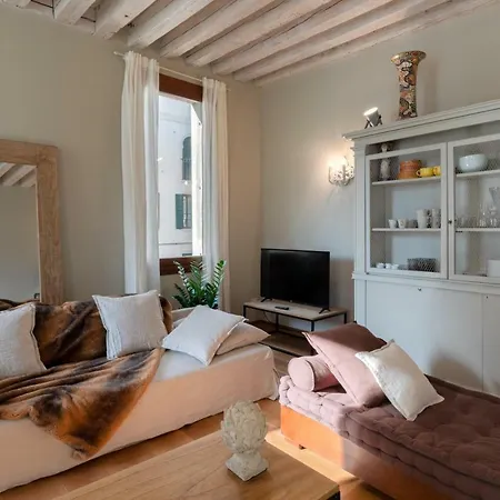 Bridge Of Sighs Luxurious Apartment Venice Exterior photo
