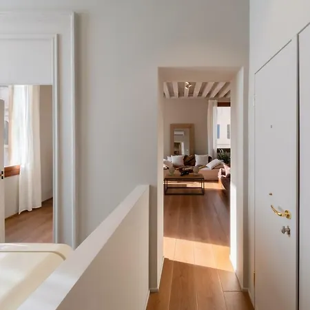 Bridge Of Sighs Luxurious Apartment Venice Exterior photo